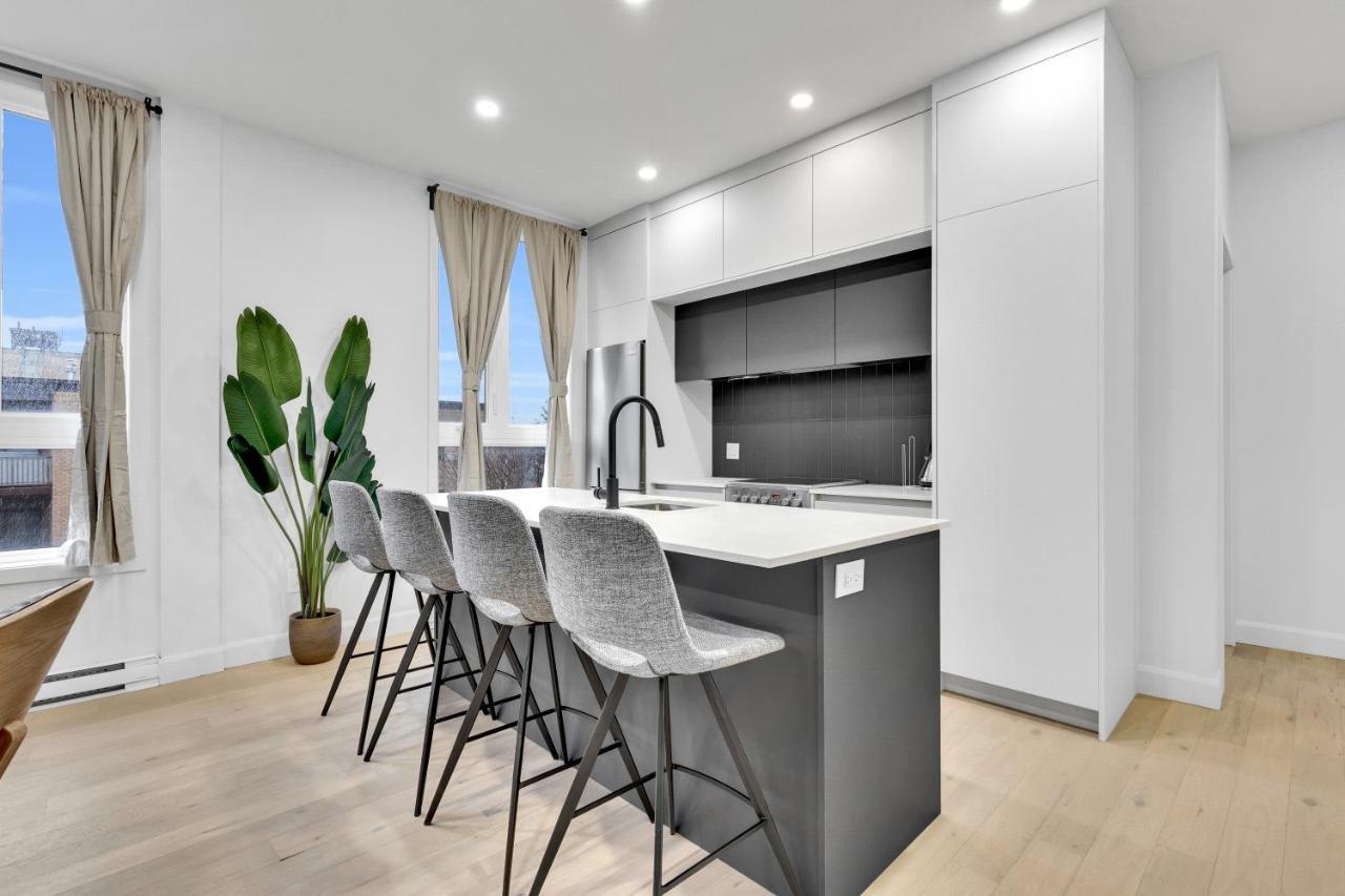 Deluxe Suites Downtown Монреал Екстериор снимка