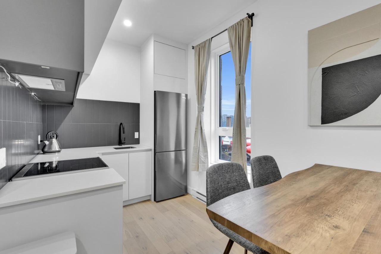 Deluxe Suites Downtown Монреал Екстериор снимка