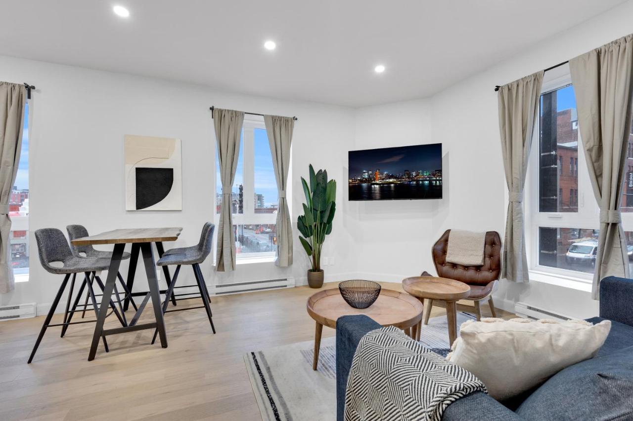 Deluxe Suites Downtown Монреал Екстериор снимка