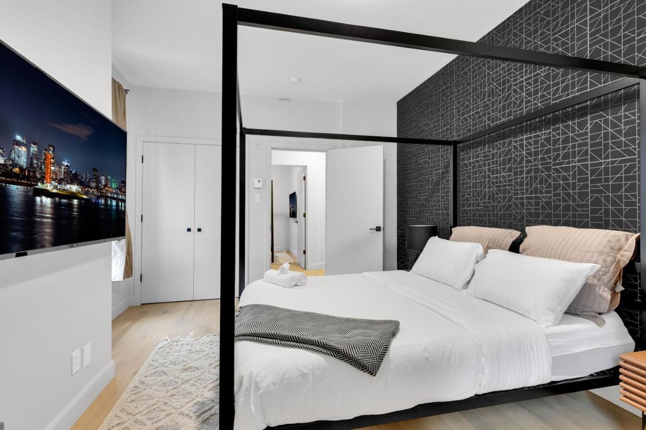 Deluxe Suites Downtown Монреал Екстериор снимка