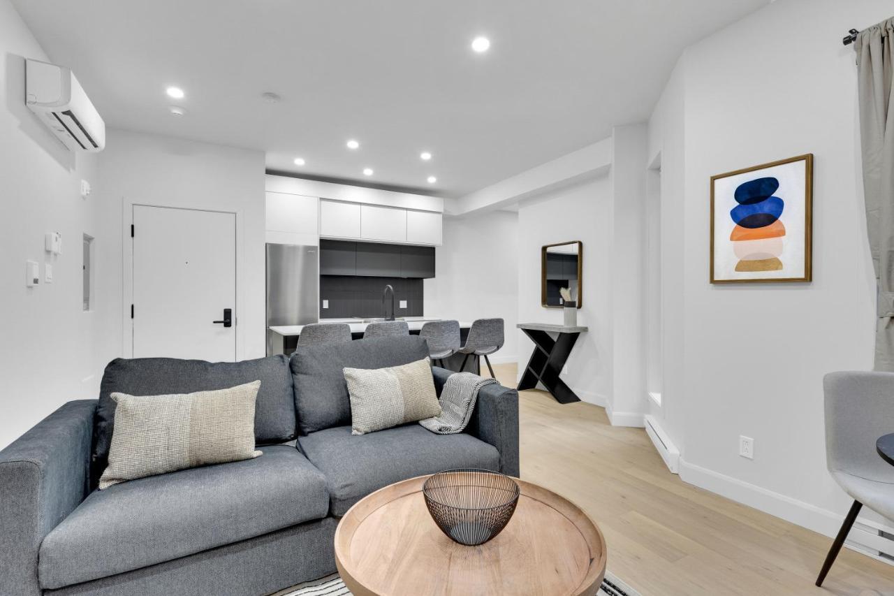 Deluxe Suites Downtown Монреал Екстериор снимка