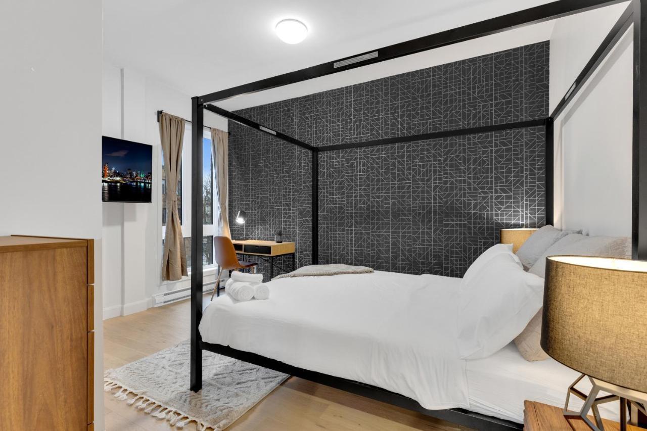 Deluxe Suites Downtown Монреал Екстериор снимка