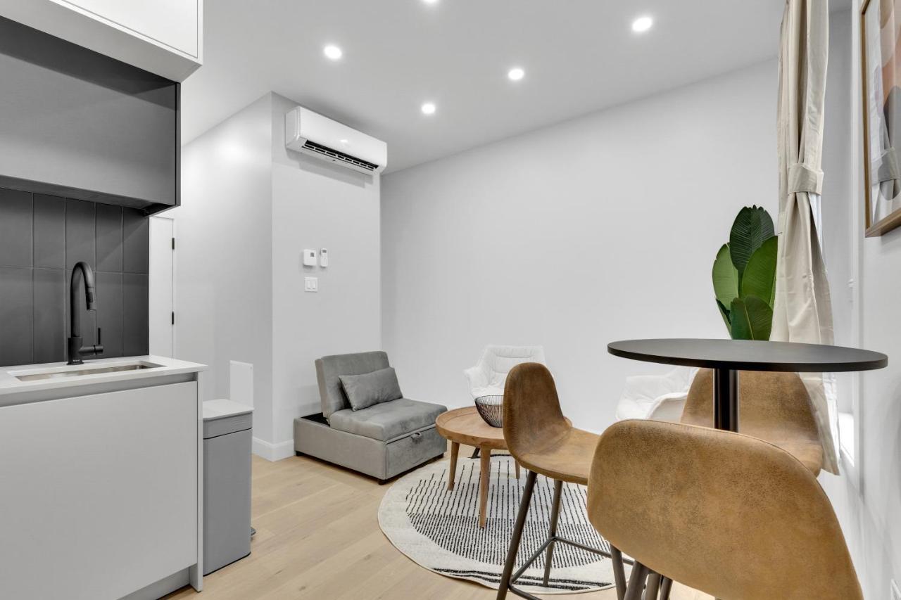 Deluxe Suites Downtown Монреал Екстериор снимка