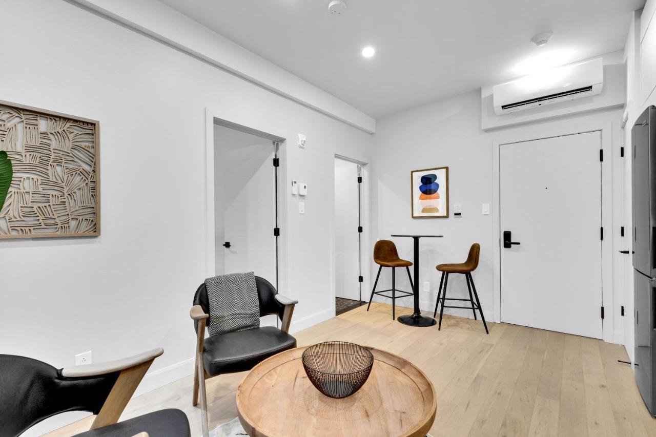 Deluxe Suites Downtown Монреал Екстериор снимка